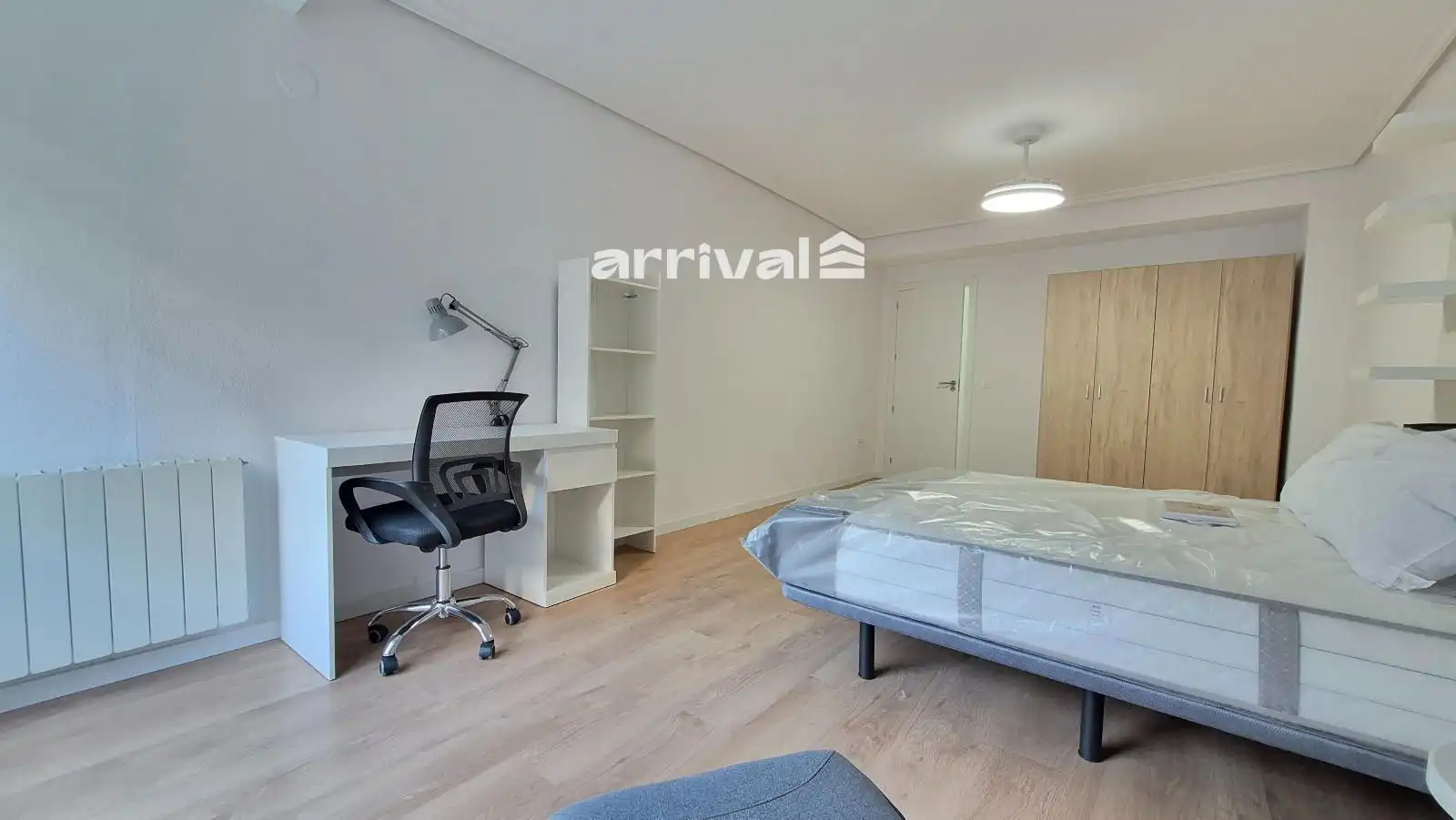 Schlafzimmer von Wohnung zur untervermieten in Valencia mit Heizung, Terrasse und Möbliert