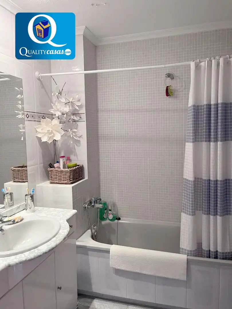Bathroom of Detached homes for sale in Petrer  with Air Conditioner, Heating and Terrace