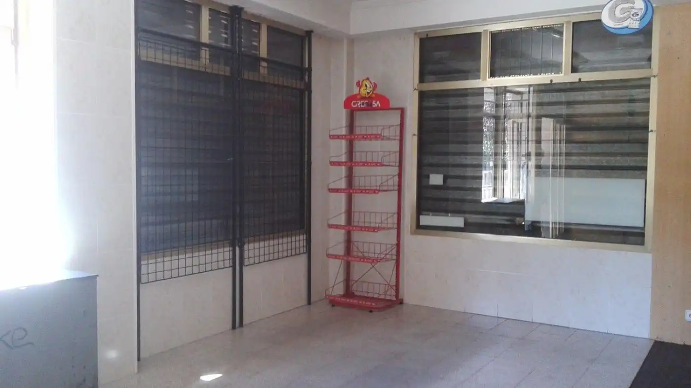 Local comercial en venta en PLAZA GUTIERREZ SEMPRUN 1, imagen 9