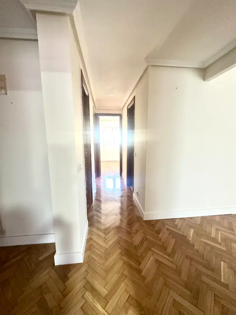 Piso en venta en Madrid con Calefacción, Trastero y Horno