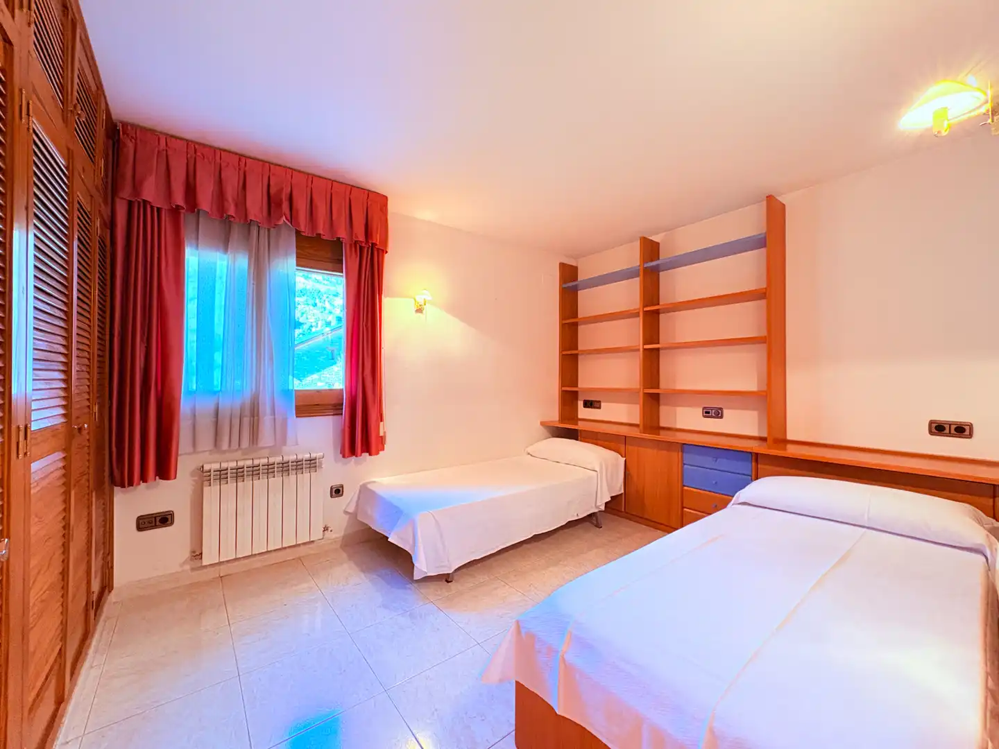 Schlafzimmer von Wohnung zum Verkauf in Sesué mit Heizung und Möbliert