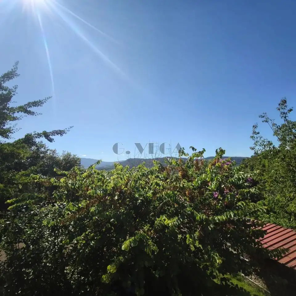 Finca rústica en venta en Mondariz con Calefacción, Jardín privado y Terraza