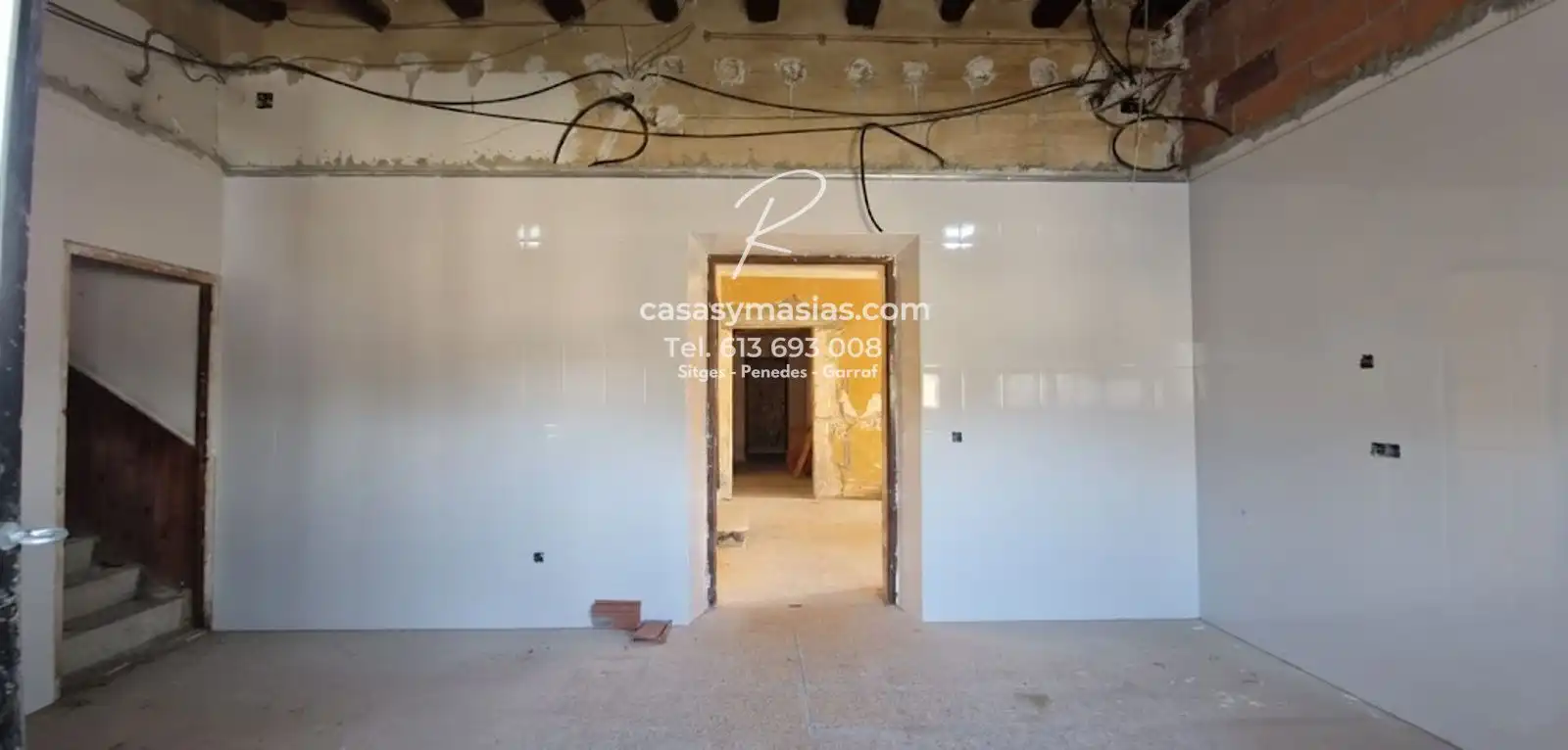 Country homes for sale in Avinyonet del Penedès  with Balcony