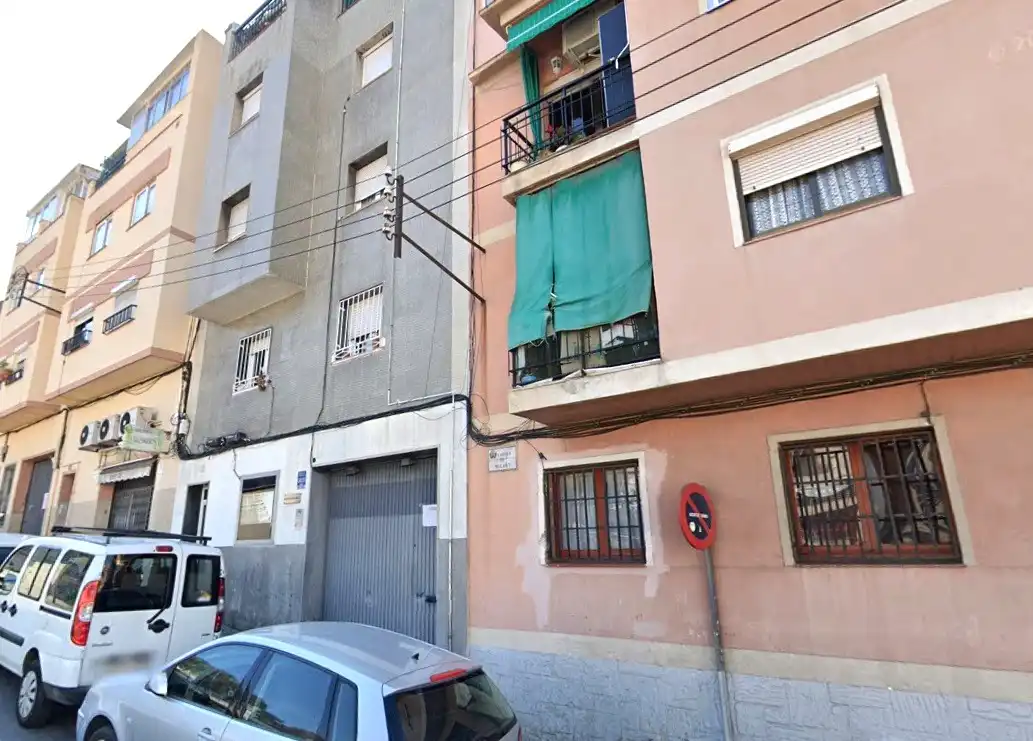 Vista exterior de Apartamento en venta en Santa Coloma de Gramenet