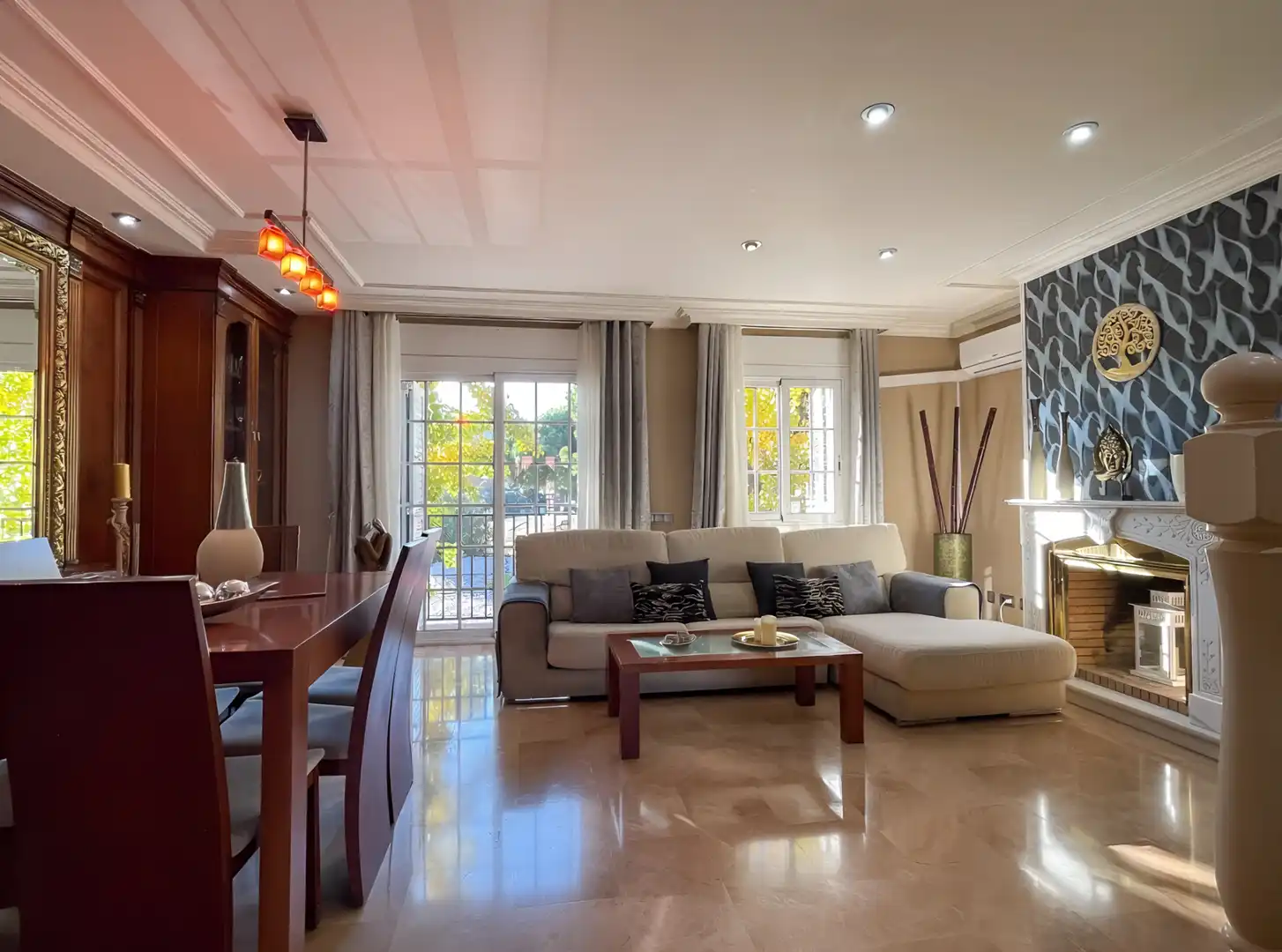 Sala de estar de Casa adosada en venta en Mataró con Aire acondicionado, Calefacción y Jardín privado