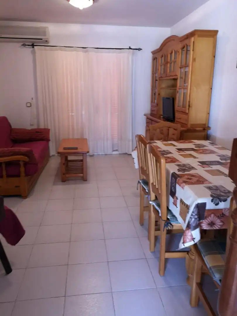 Sala d'estar de Casa adosada de lloguer en Peñíscola / Peníscola amb Aire condicionat, Terrassa i Moblat