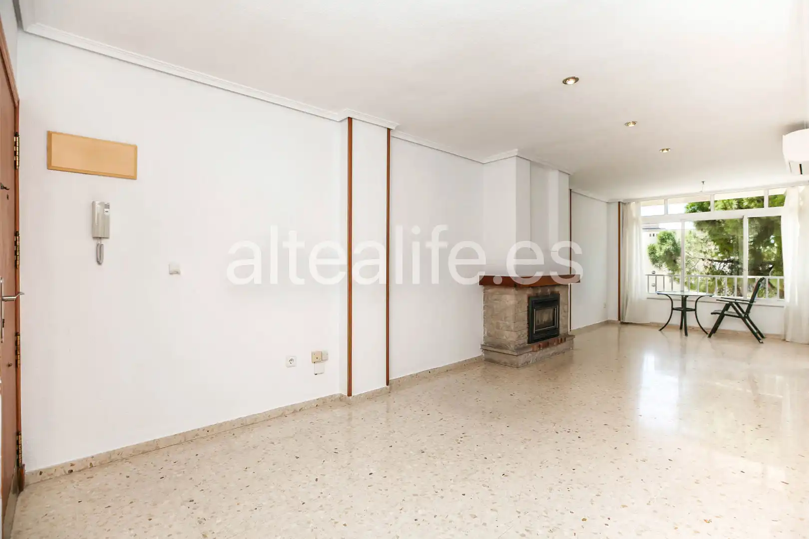 Sala de estar de Apartamento de alquiler en Altea con Aire acondicionado, Terraza y Trastero