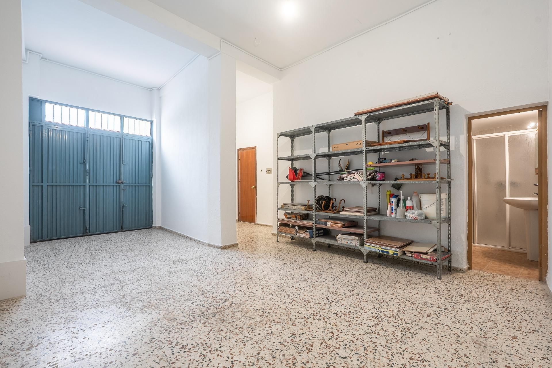 Local en venda en Huércal de Almería amb Moblat