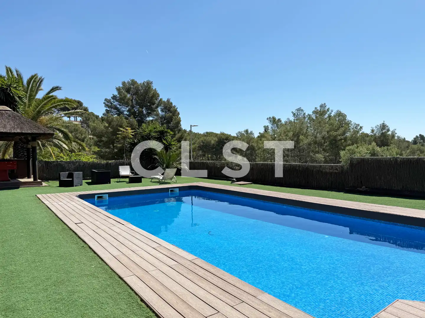 Swimming pool of Houses for rent in Castelldefels  with Air Conditioner, Heating and Private garden