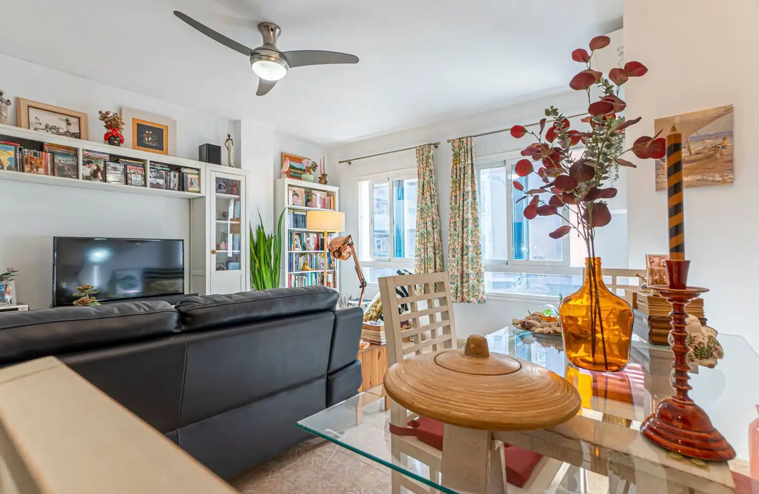 Sala de estar de Piso en venta en Rincón de la Victoria con Aire acondicionado
