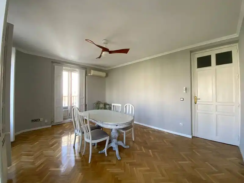 Flat for rent in FUENCARRAL , Trafalgar