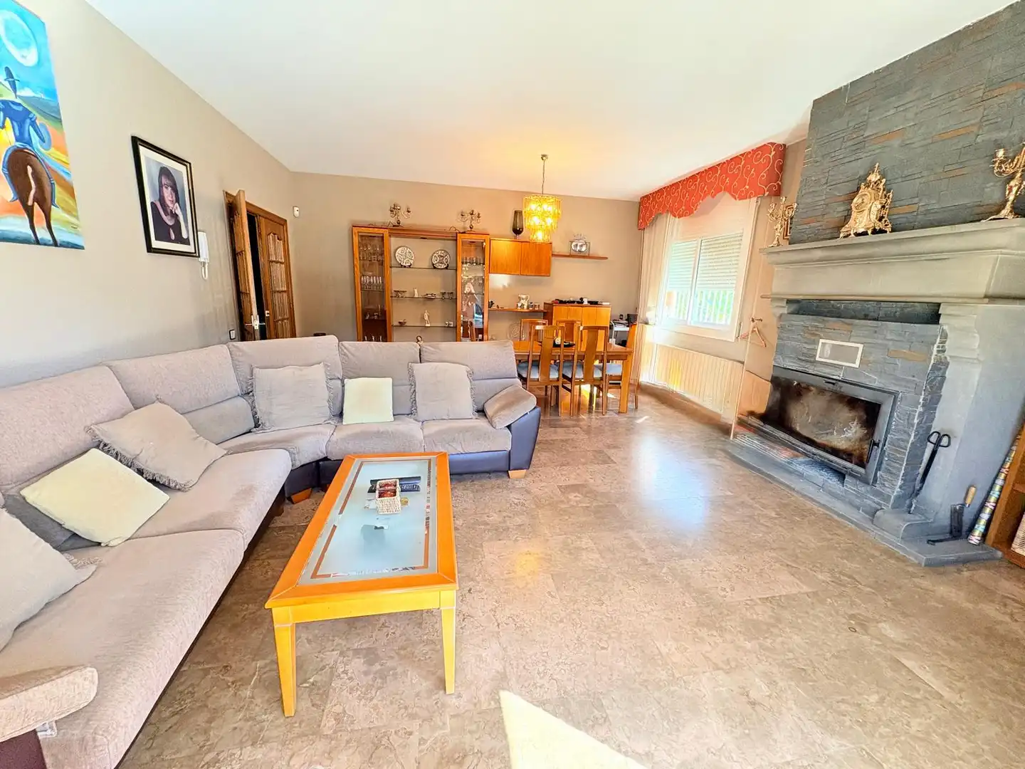 Sala de estar de Casa o chalet en venta en Pallejà con Aire acondicionado, Calefacción y Jardín privado