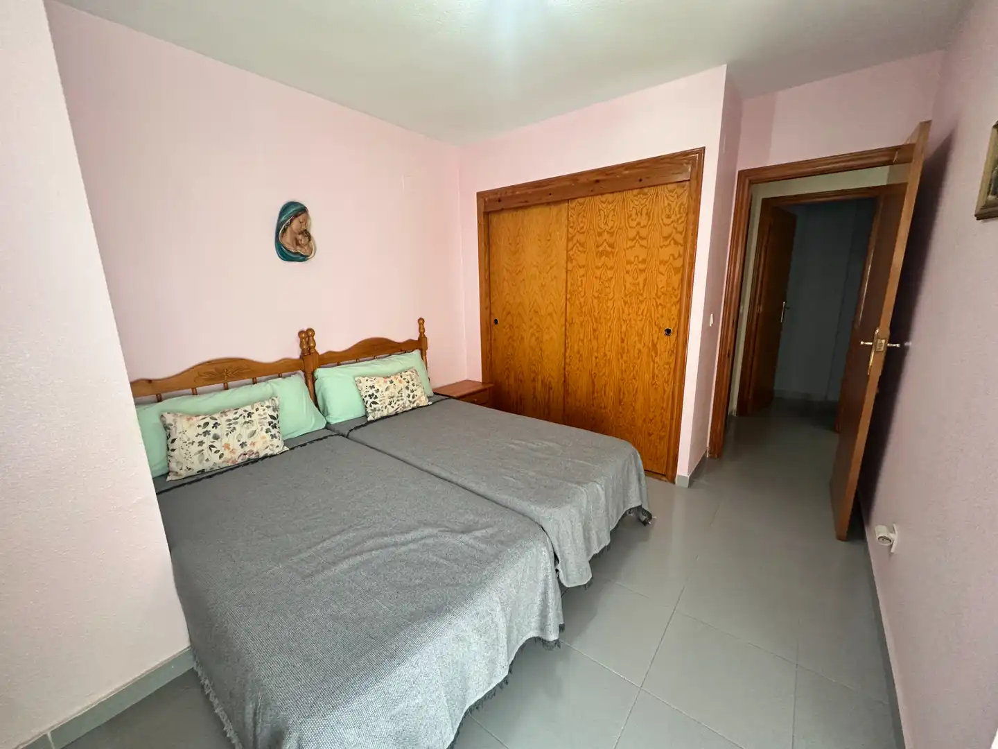 Habitación de Apartamento en venta en Guardamar del Segura con Terraza, Amueblado y Lavadora