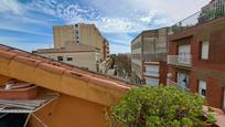 Vista exterior de Àtic en venda en Pineda de Mar amb Aire condicionat, Calefacció i Terrassa