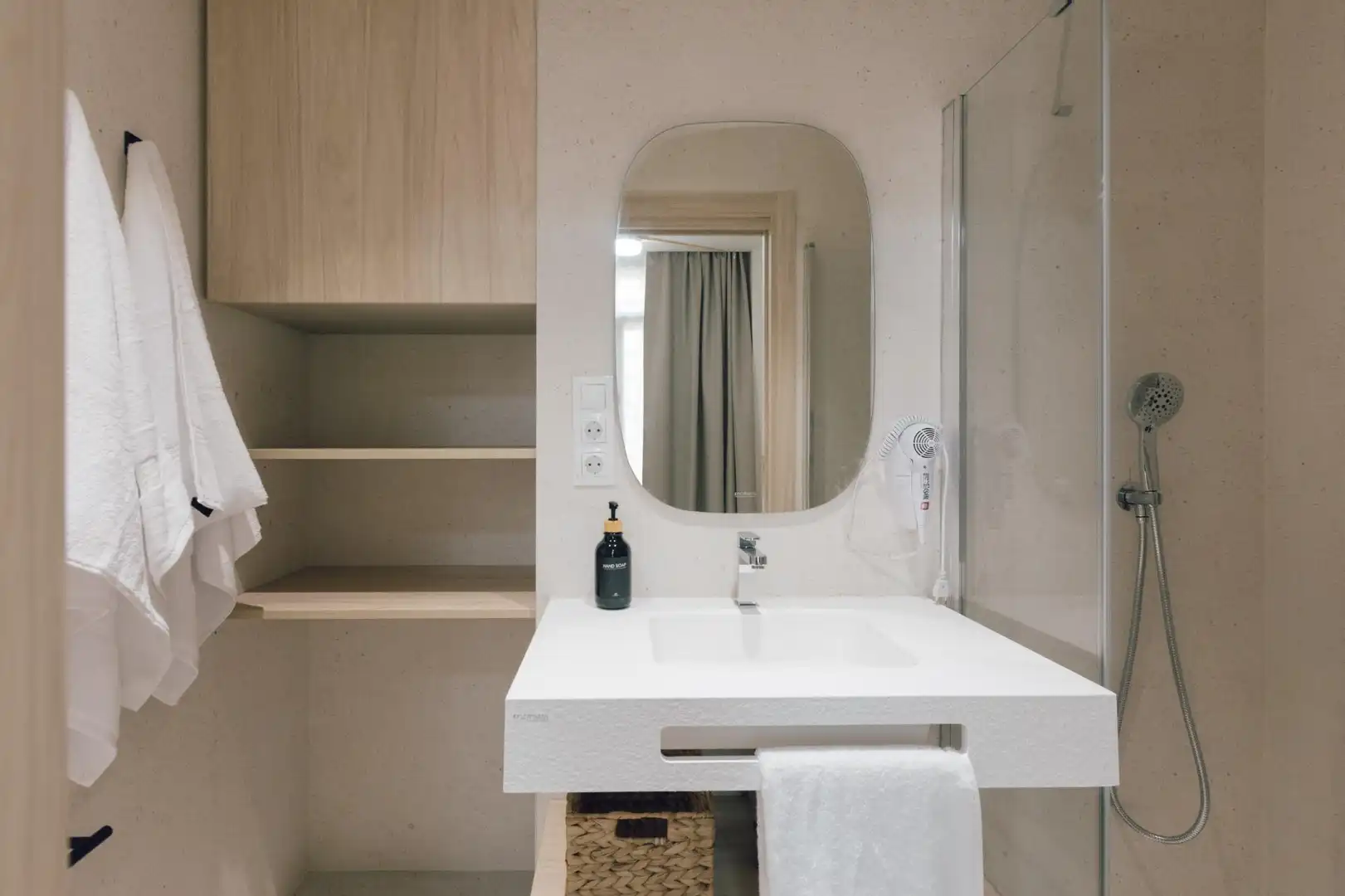 Bathroom of Ground floor for sale in Valencia