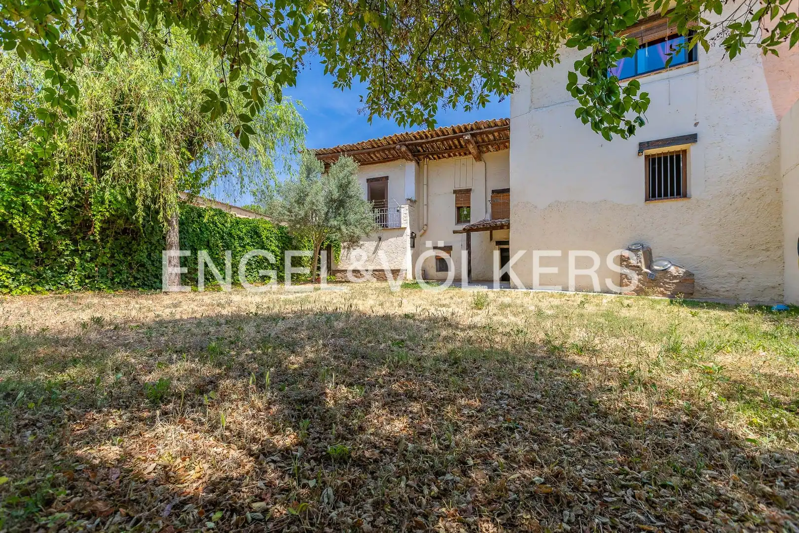 Vista exterior de Finca rústica en venda en Cardona amb Calefacció