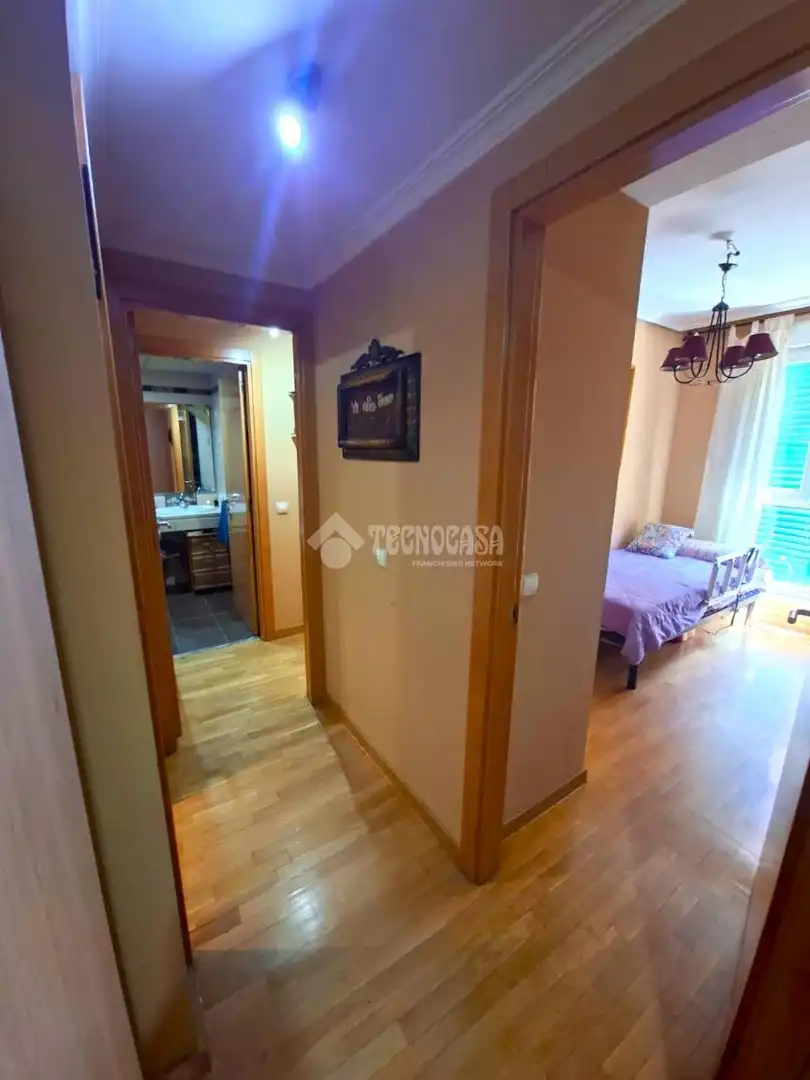 Flat for sale in Parla  with Air Conditioner, Heating and Parquet flooring