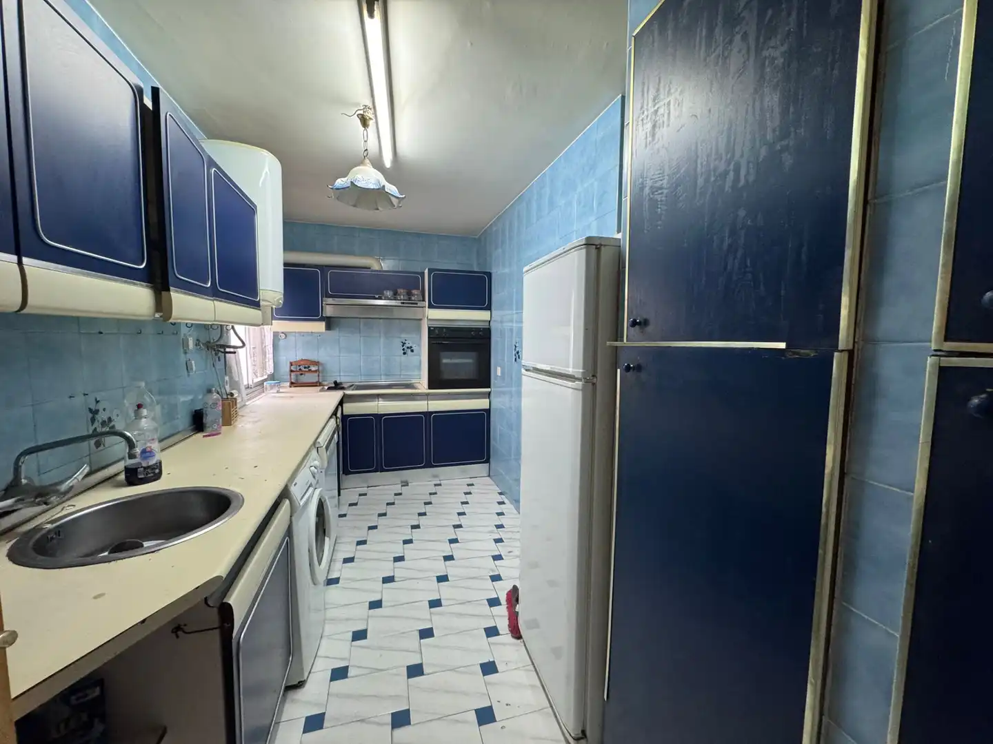 Cocina de Piso en venta en Jaén con Calefacción, Terraza y Amueblado