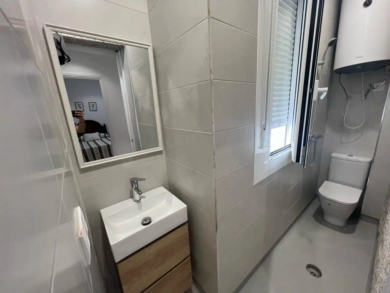 Baño de Piso para compartir en Ourense Capital  con Calefacción, Amueblado y Balcón