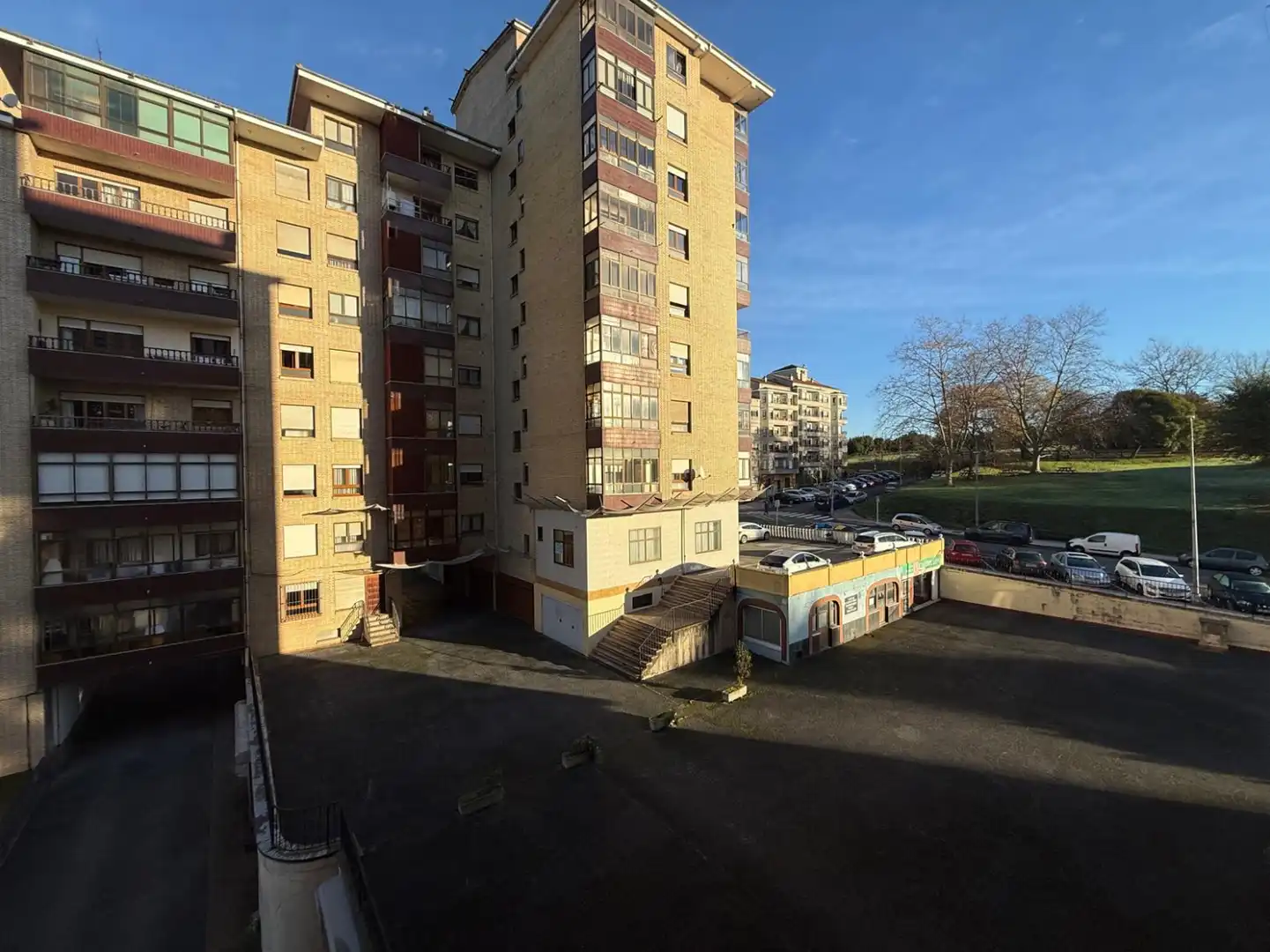 Außenansicht von Wohnung zum Verkauf in Castrillón mit Heizung, Privatgarten und Terrasse