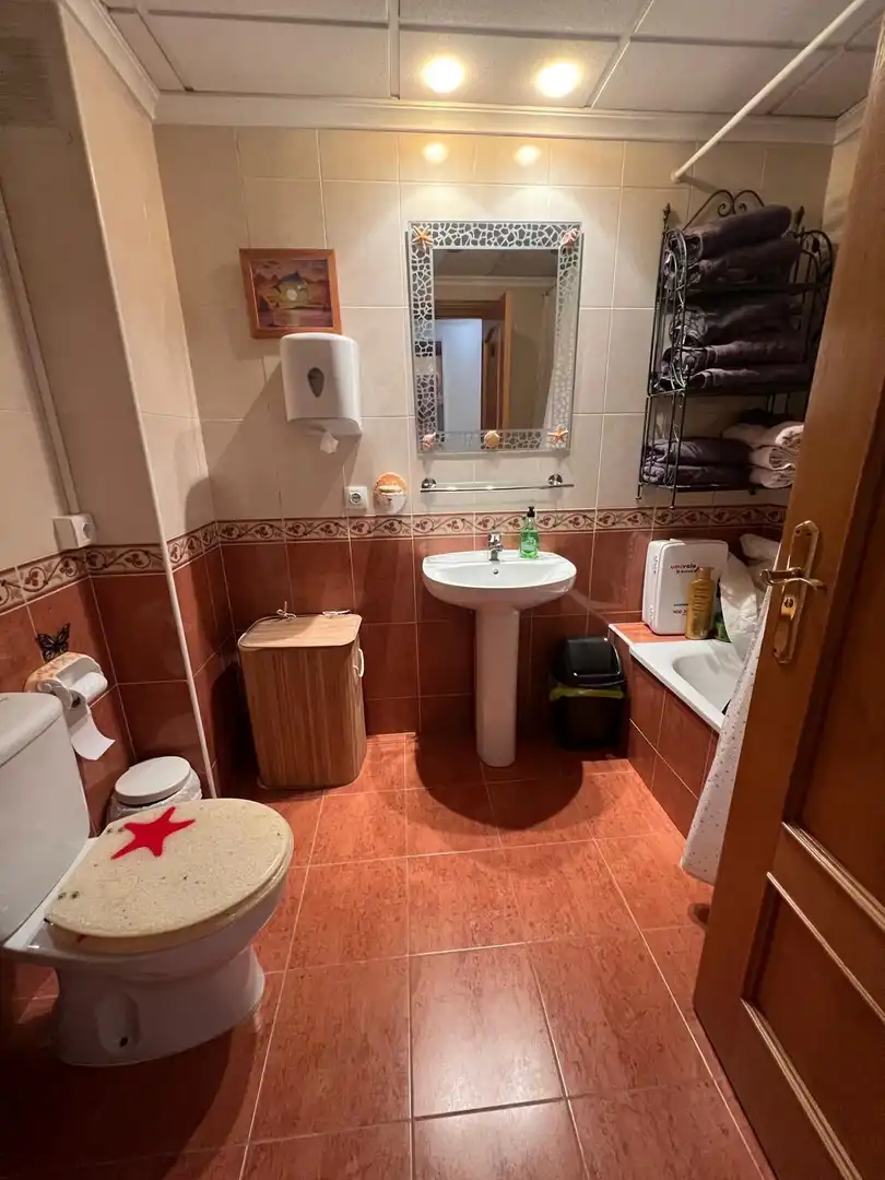 Badezimmer von Wohnungen zum Verkauf in Almoradí mit Klimaanlage, Abstellraum und Möbliert