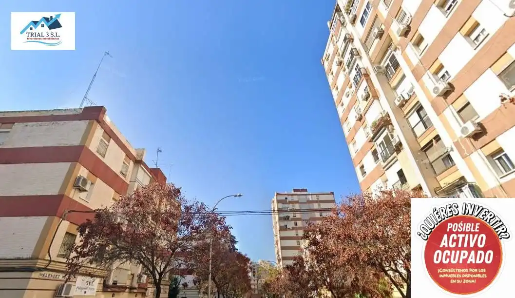 Exterior view of Houses for sale in Sevilla
