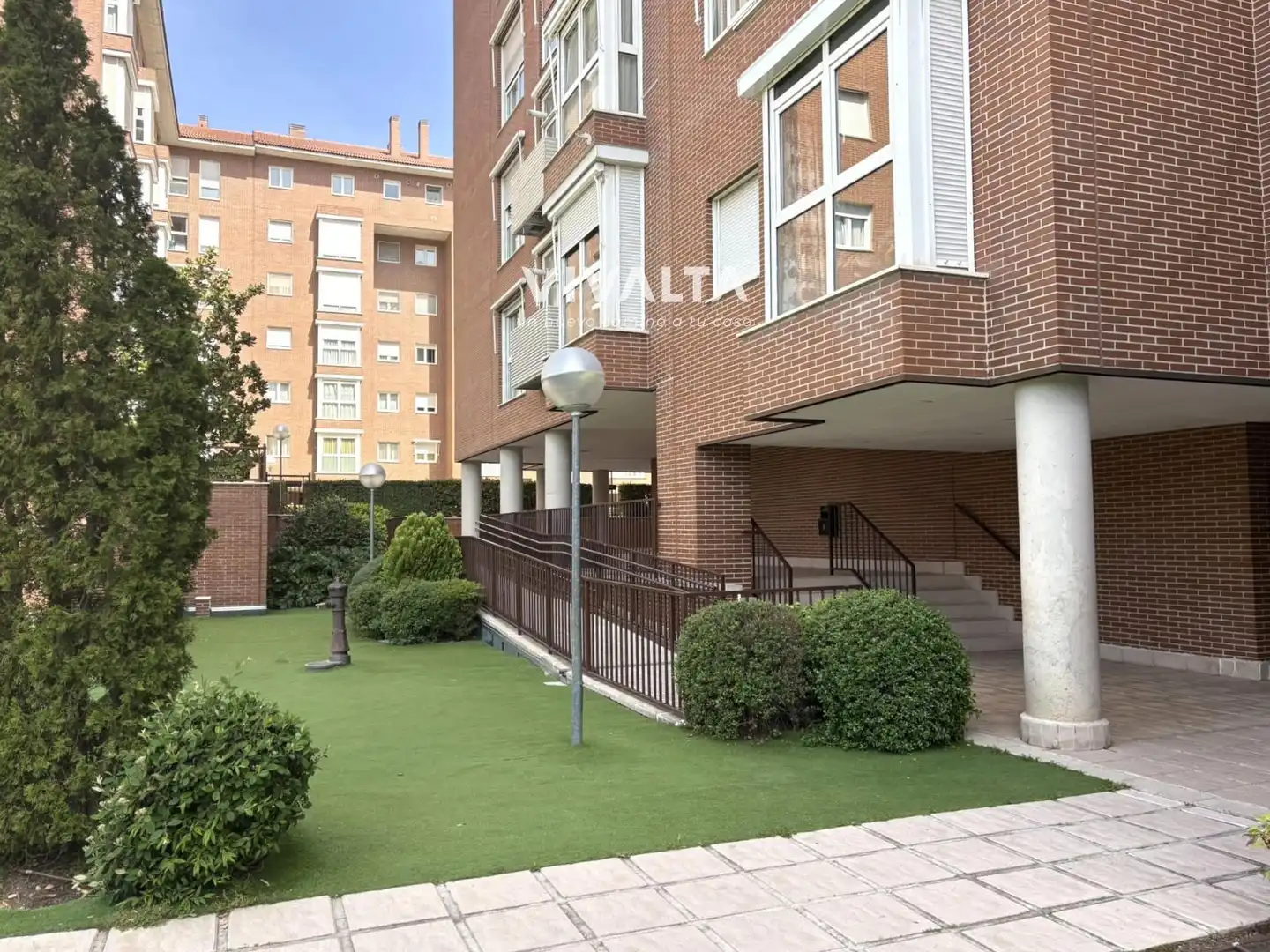 Vista exterior de Piso en venta en Madrid con Aire acondicionado, Calefacción y Trastero