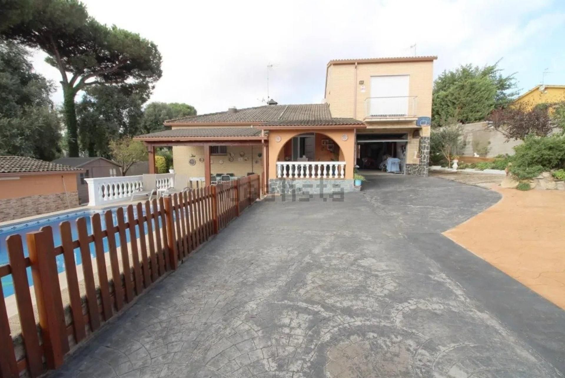 House or chalet for sale in La Goba