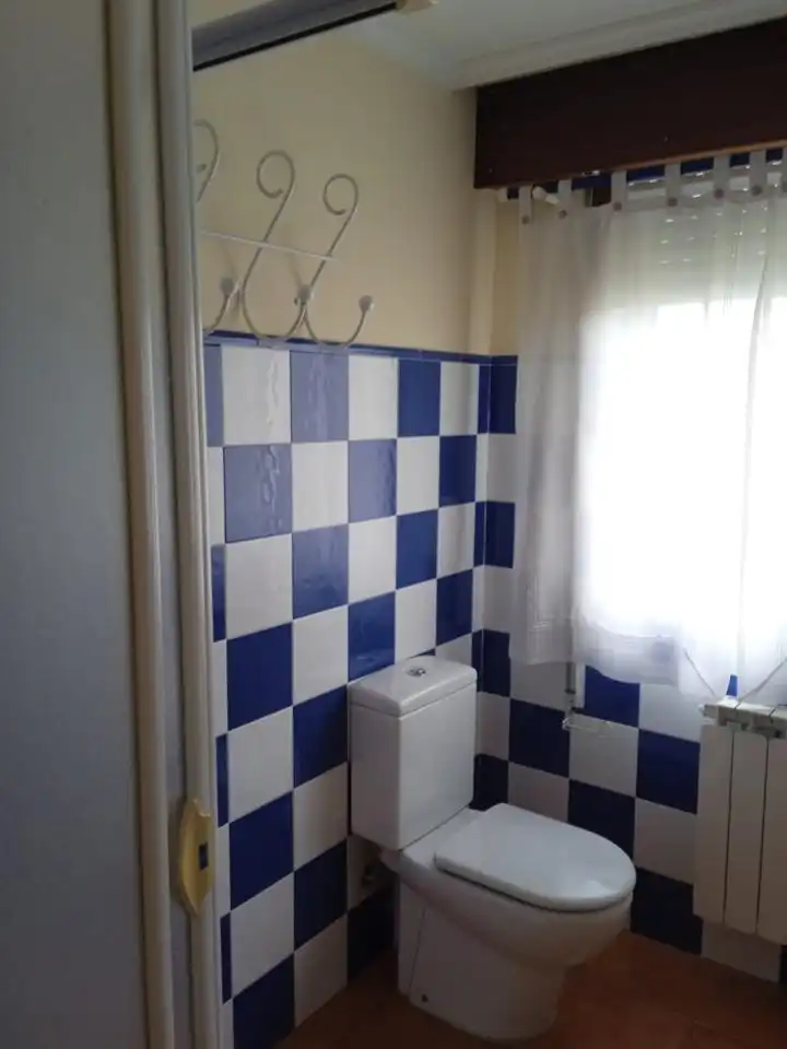 Bathroom of Houses for rent in Santiago de Compostela   with Private garden