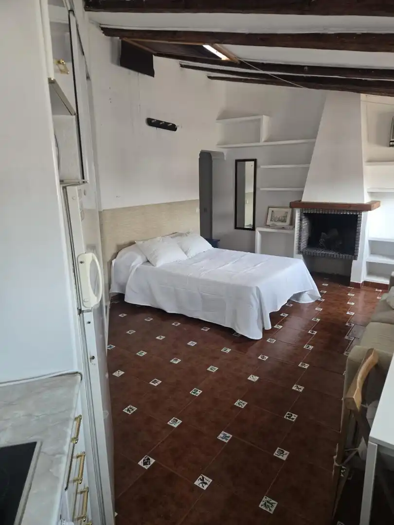 Habitación de Piso de alquiler en Madrid con Aire acondicionado, Calefacción y Amueblado