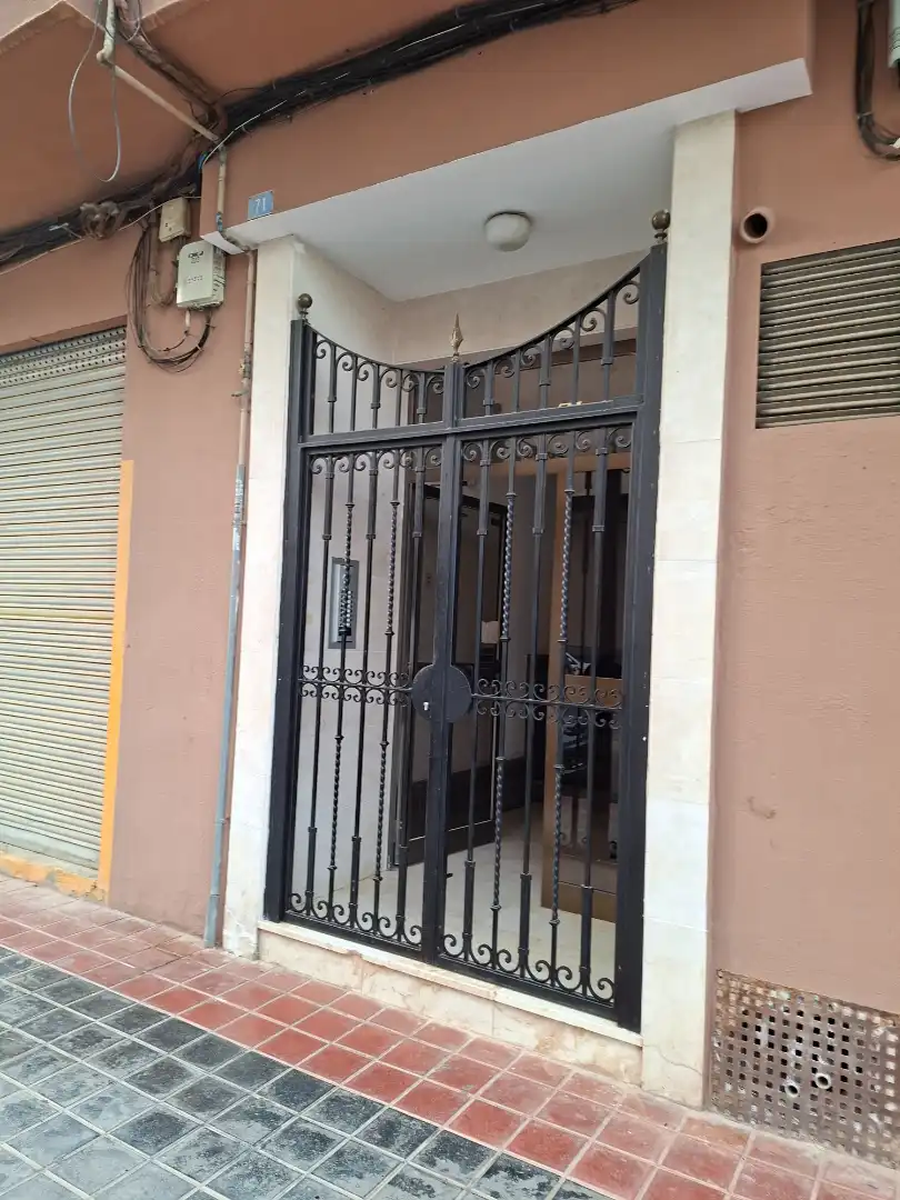 Flat for sale in Albal  with Air Conditioner, Oven and Balcony