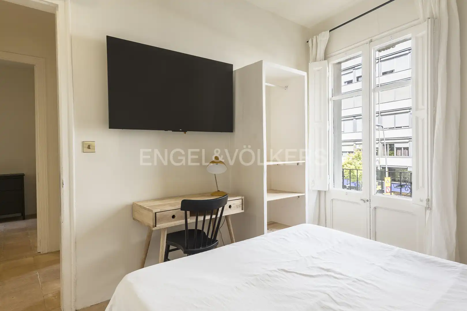 Schlafzimmer von Wohnung zur Miete in Barcelona mit Klimaanlage, Heizung und Balkon