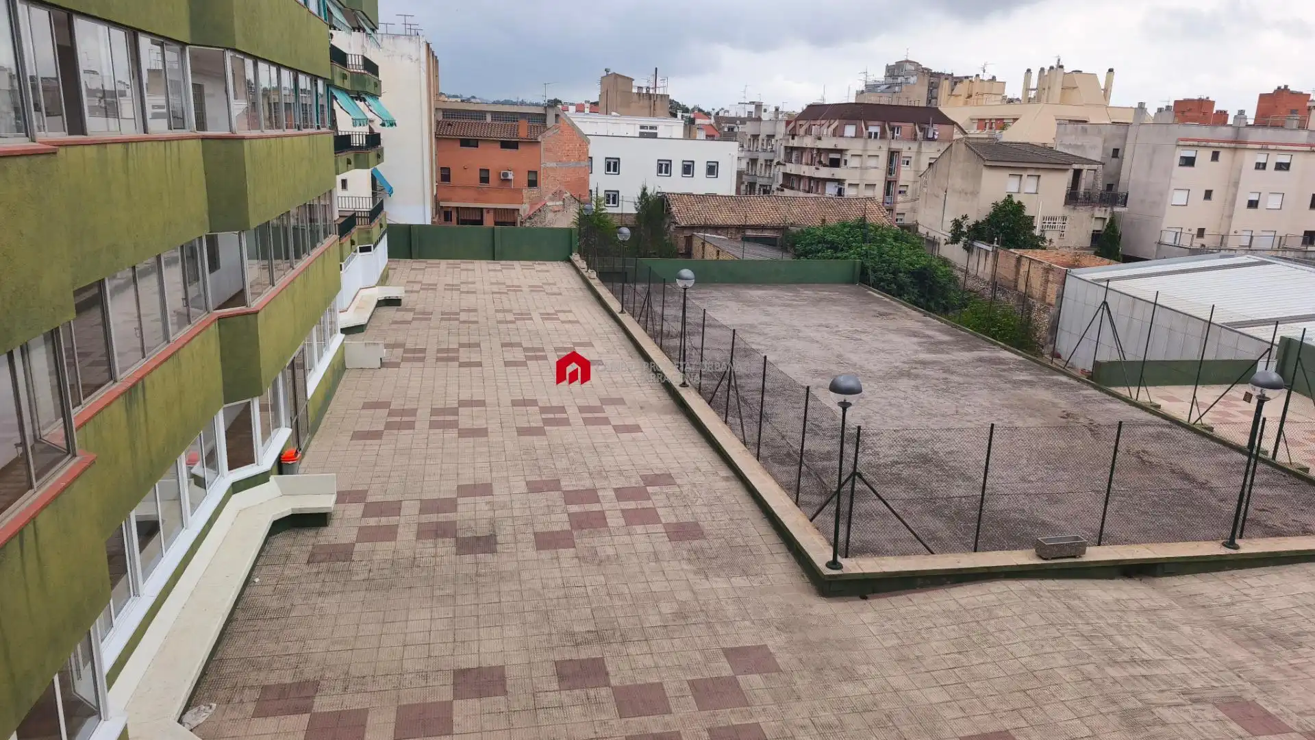 Aparcament de Pis en venda en Tortosa amb Aire condicionat, Calefacció i Parquet
