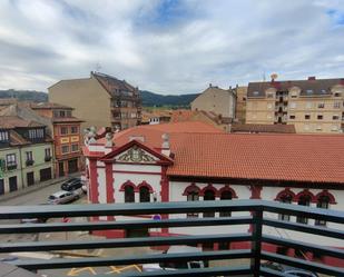 Vista exterior de Piso de alquiler en Villaviciosa con Calefacción y Piscina