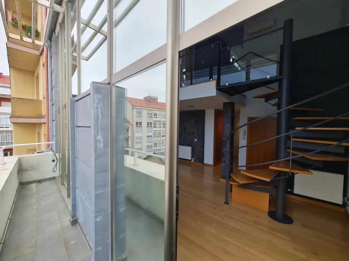 Duplex con terrazza in affitto a Rúa Ramón Cabanillas 28, imagen 2