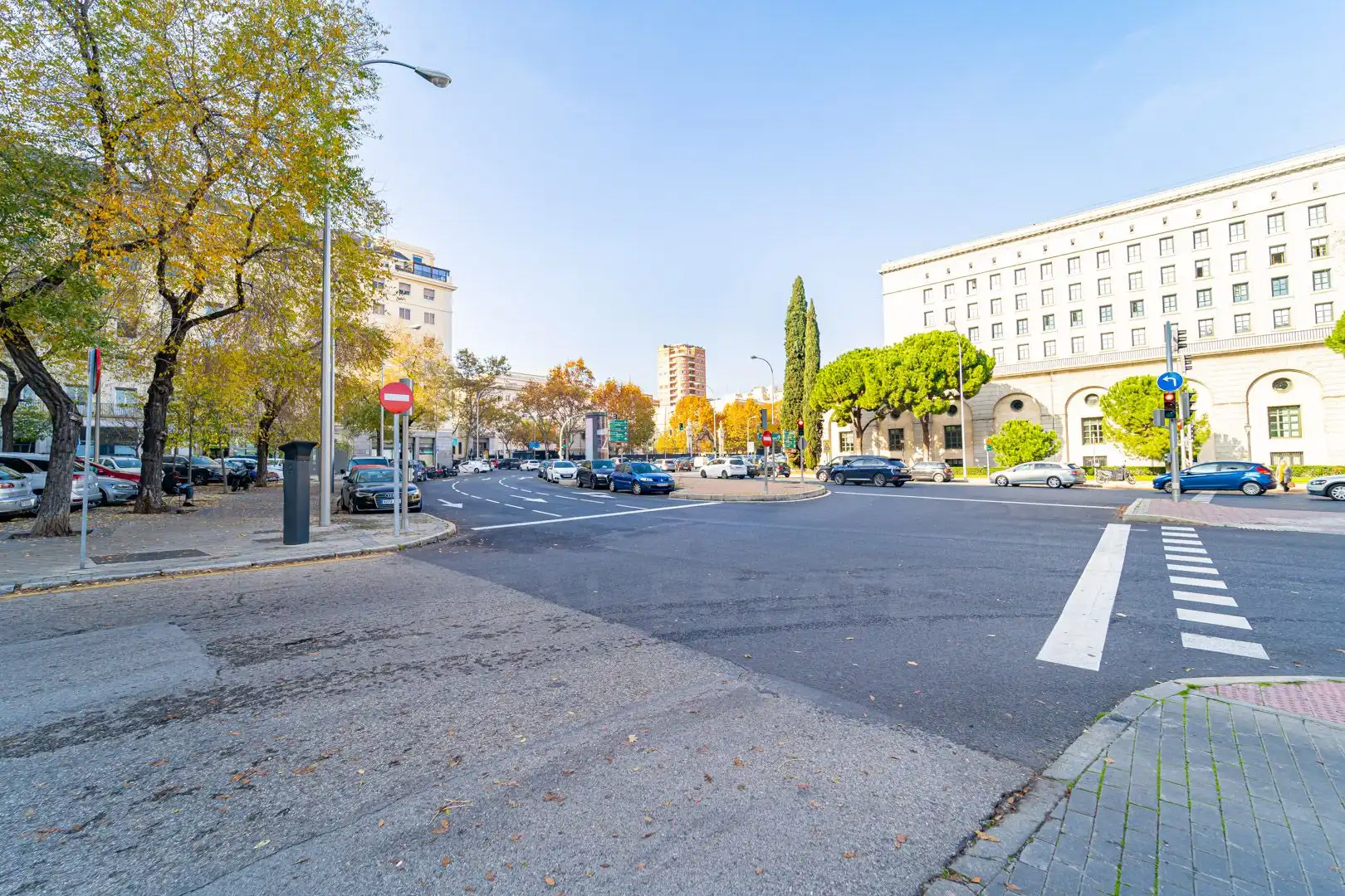 Exterior view of Commercial properties for sale in Madrid