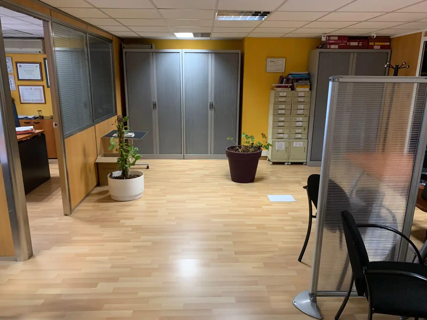 Oficina en venda en Vigo  amb Aire condicionat, Calefacció i Moblat