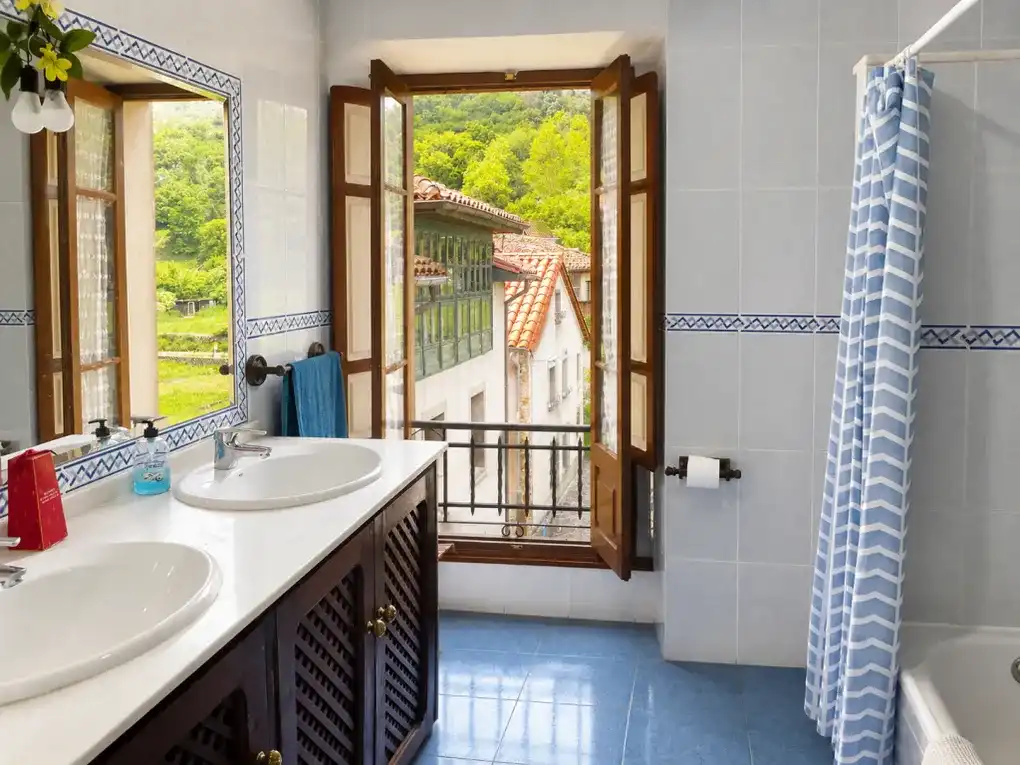 Casa amb terrassa en venda a Narganes, imagen 49