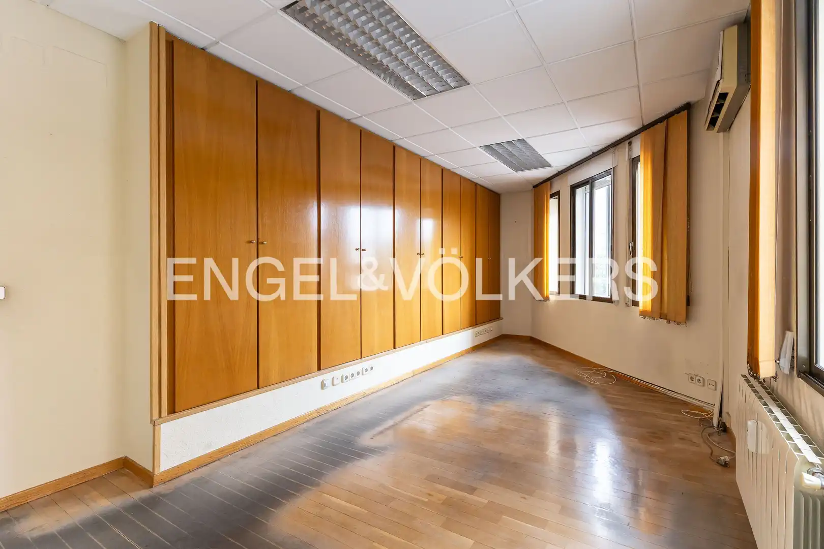 Flat for sale in Madrid  with Heating