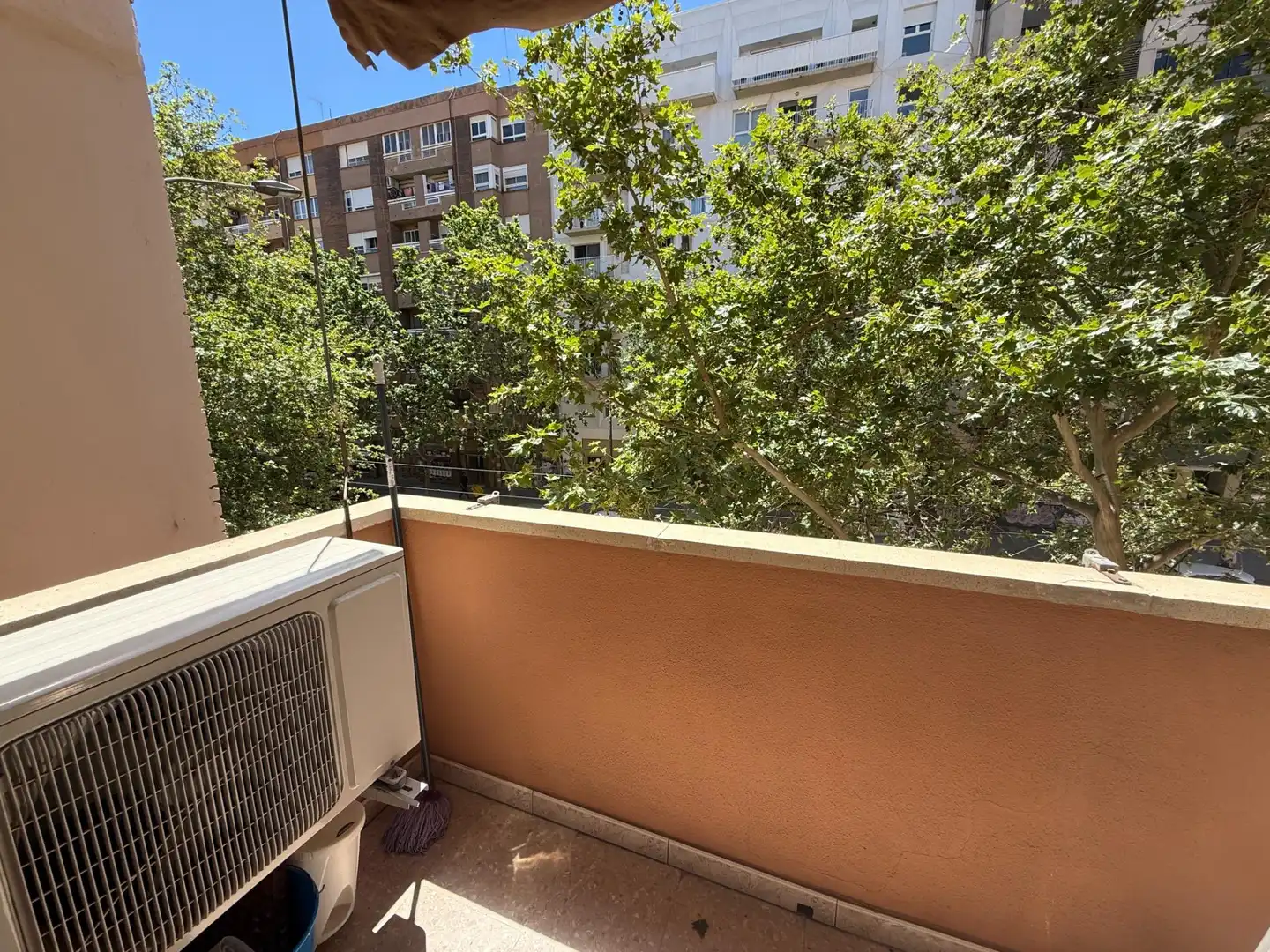 Terrasse von Wohnung zum Verkauf in Valencia mit Klimaanlage und Balkon