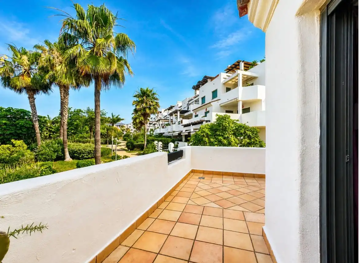 Flat with pool for sale in Selwo, imagen 14
