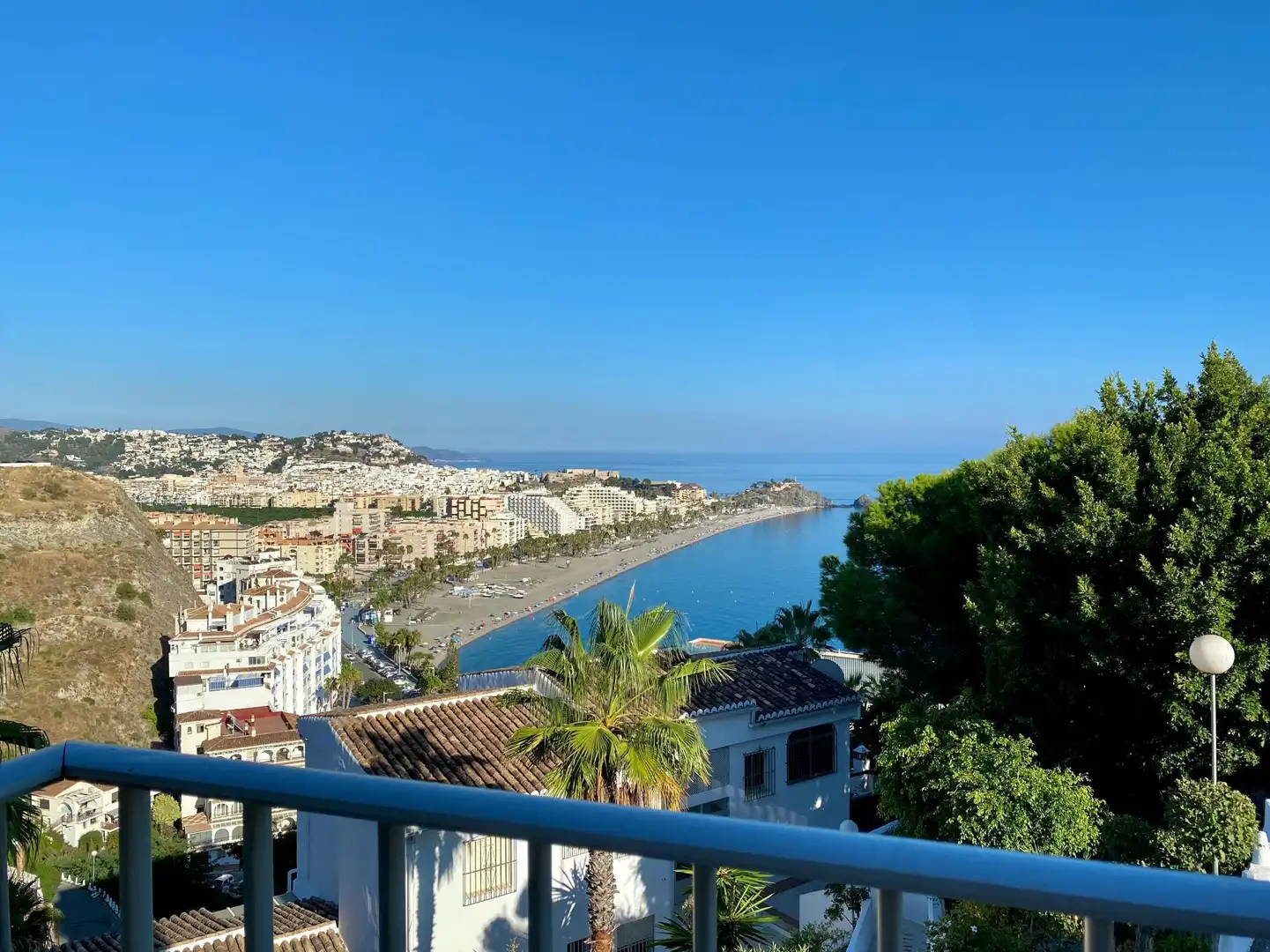 Appartement compact avec piscine à vendre à miramar 4