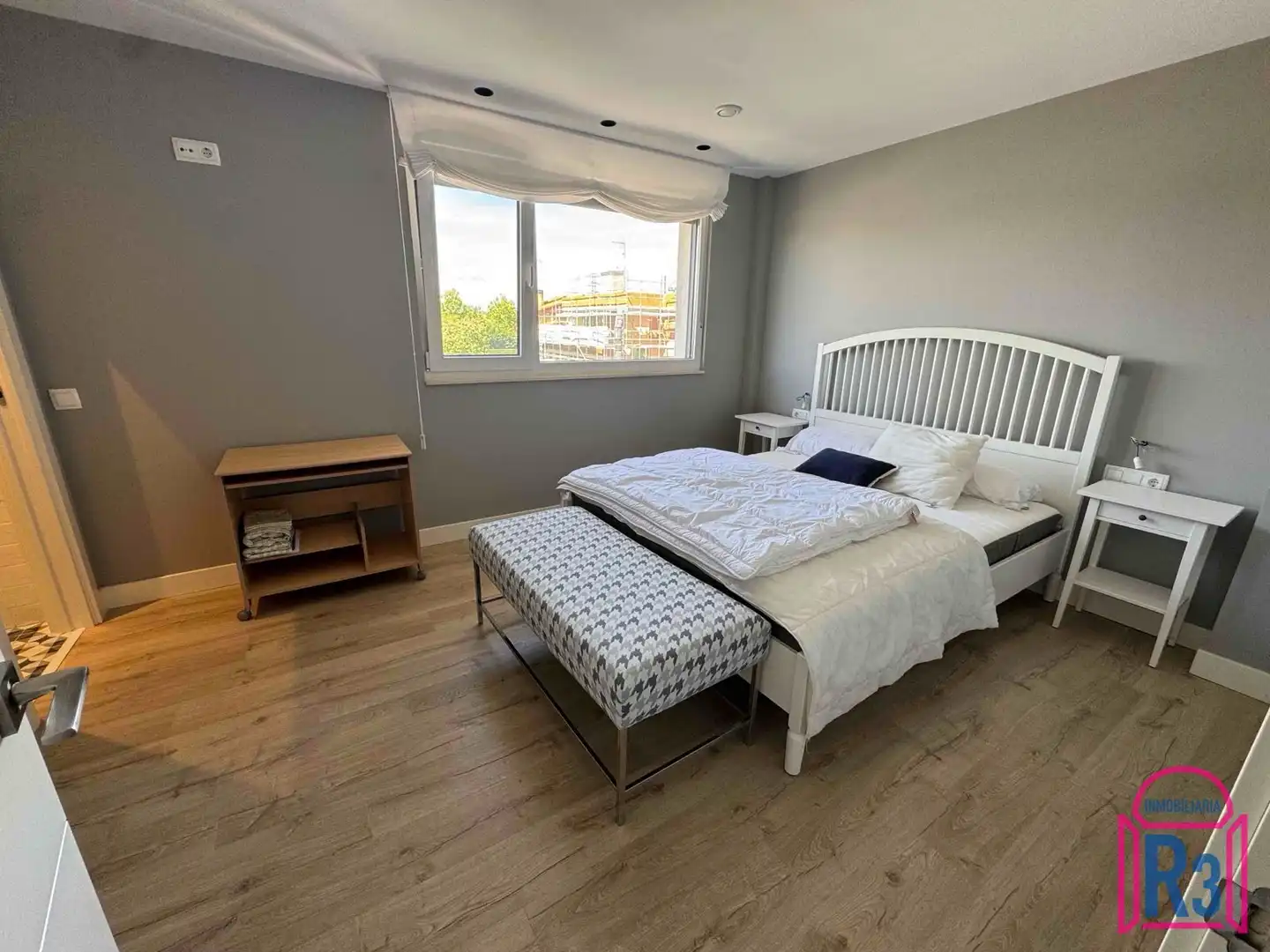Habitación de Casa o chalet en venta en León Capital  con Calefacción y Piscina
