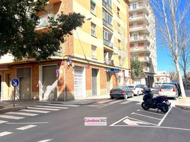 Locale commerciale in vendita a Carrer de Frederic Soler
