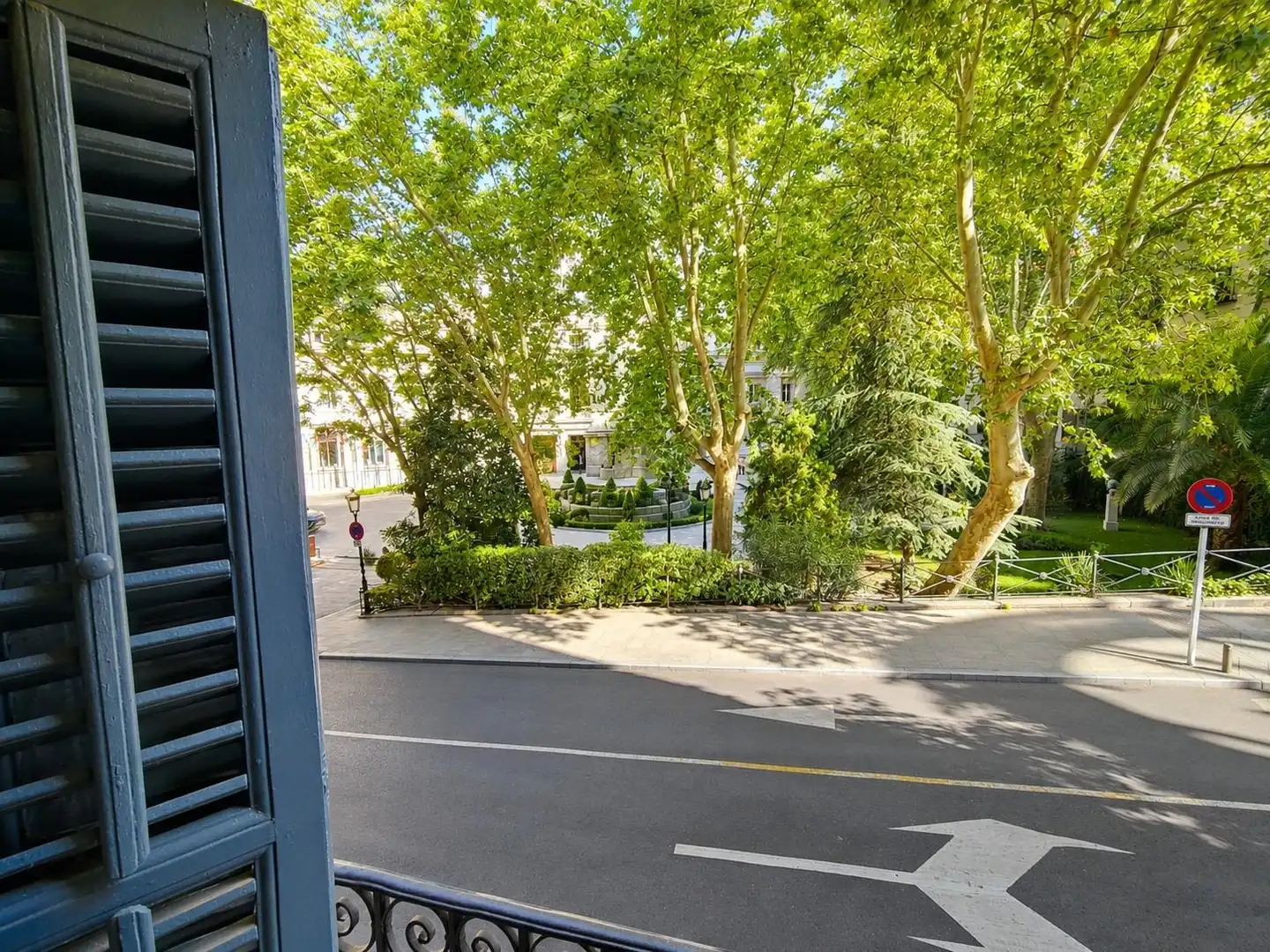Außenansicht von Wohnung zur Miete in Madrid mit Heizung, Möbliert und Balkon