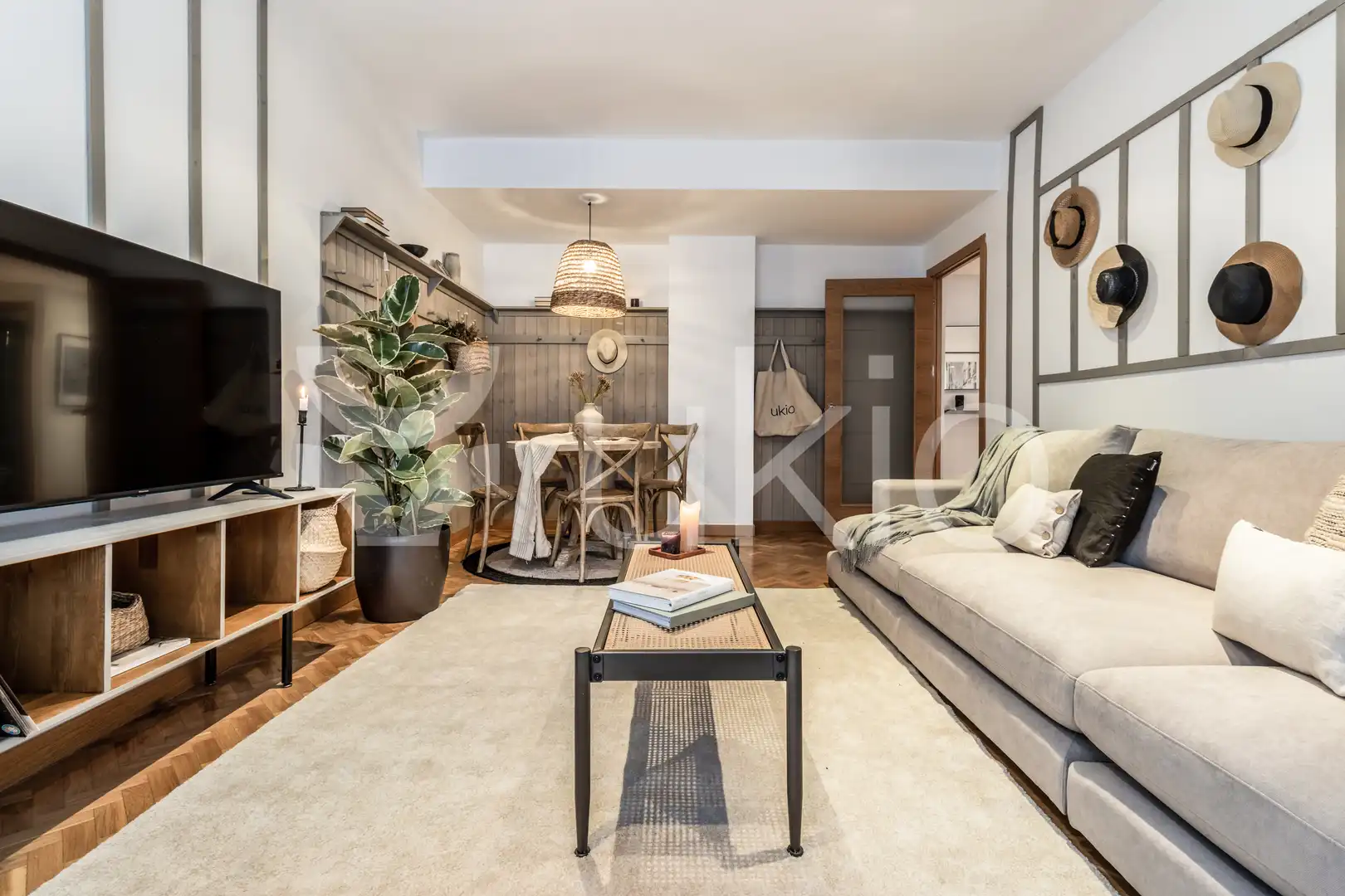 Apartament amb ascensor de lloguer a Calle de Orense, imagen 4