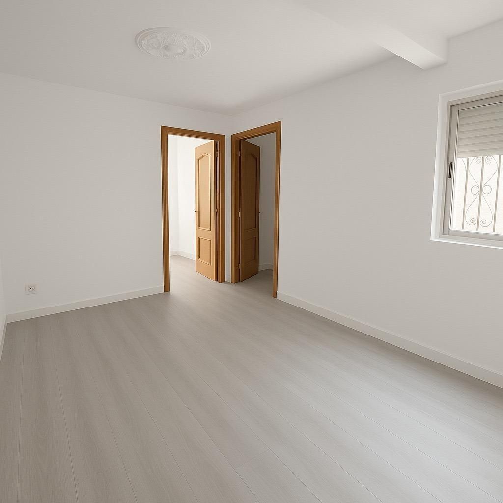 Pis en venda en  Almería Capital amb Parquet i Terrassa