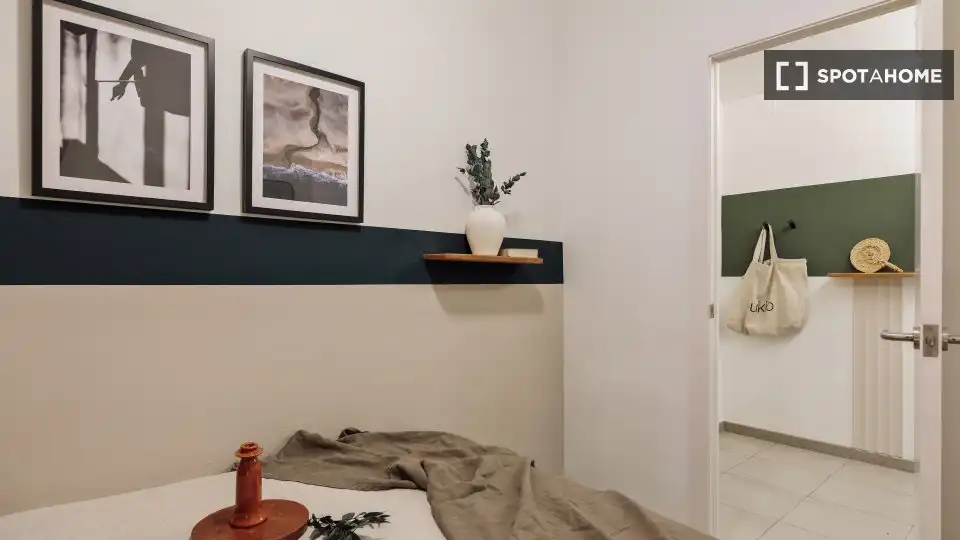 Habitación de Piso de alquiler en Barcelona con Aire acondicionado, Calefacción y Amueblado