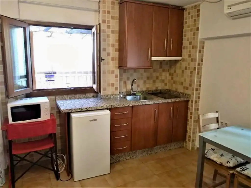 Study for rent in Calle Molinos, 34, San Matías - Realejo