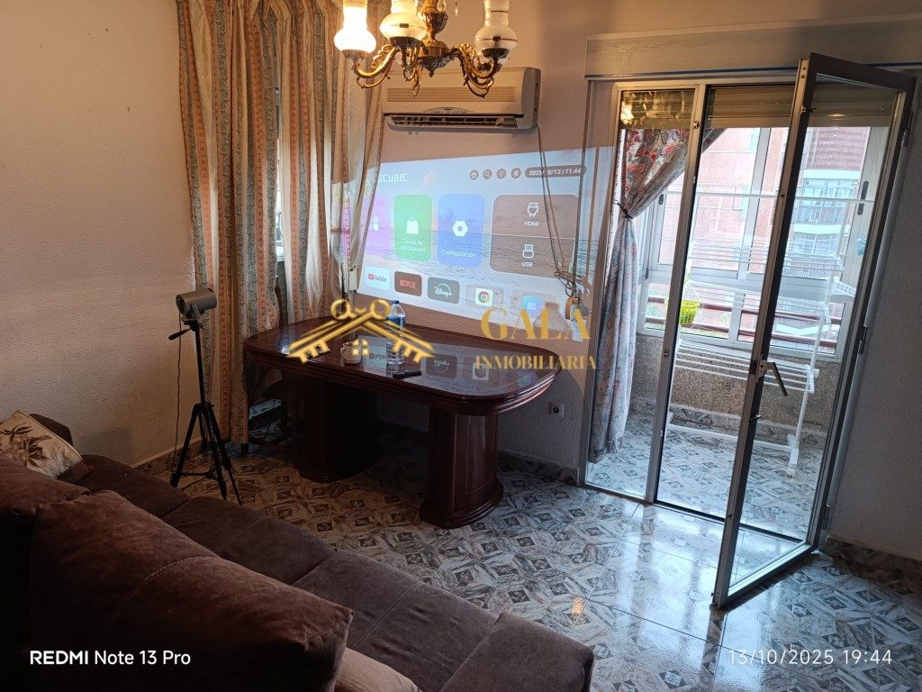 Living room of Flat for sale in Cáceres Capital  with Air Conditioner and Terrace